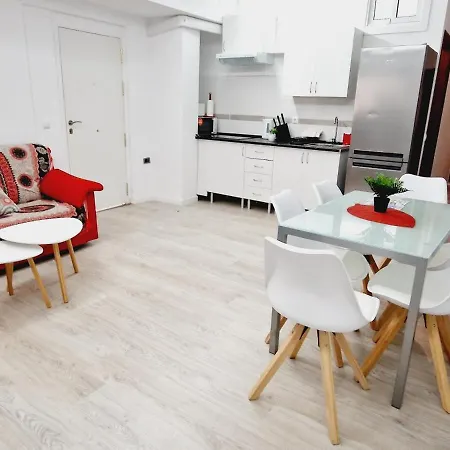 Nicole, 2 Bedrooms In Playa De Americas 度假居 *