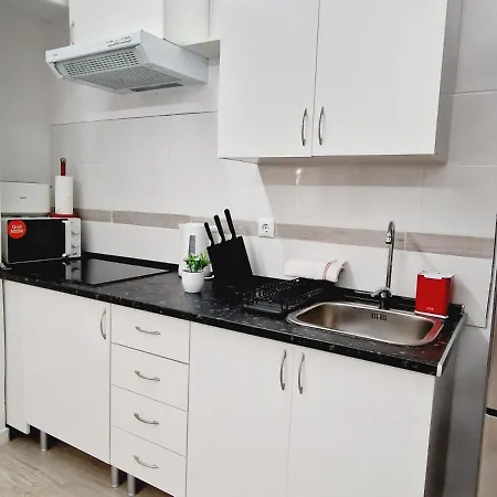 Nicole, 2 Bedrooms In Playa De Americas