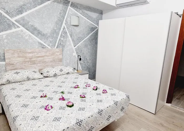 Prázdninový dům Nicole, 2 Bedrooms In Playa De Americas Playa de las Americas (Tenerife)
